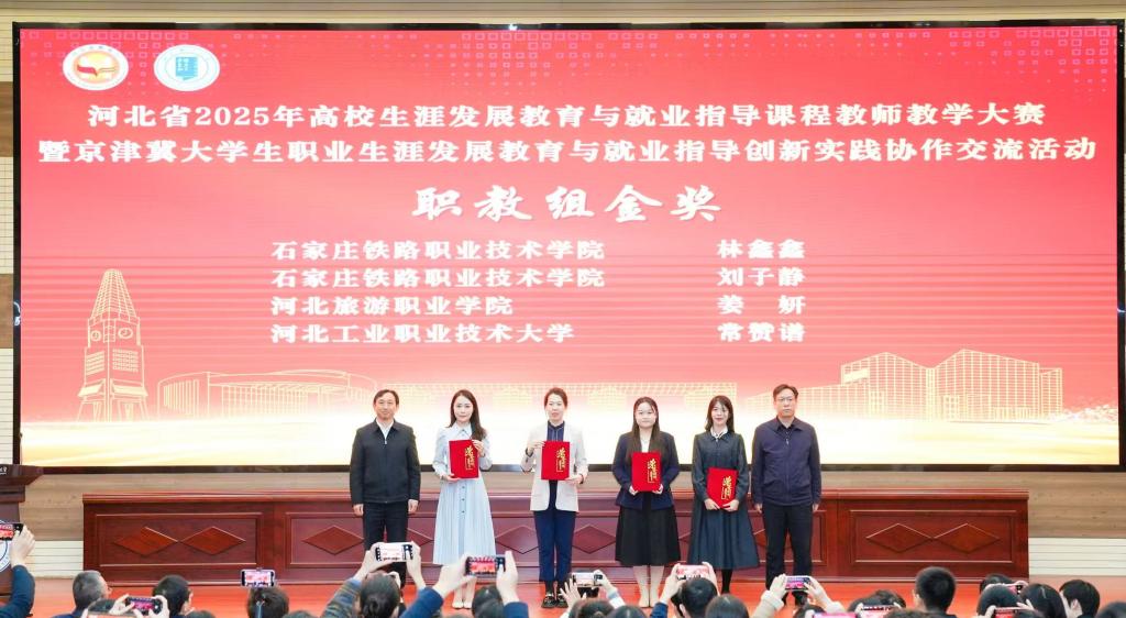 这是阿森纳携手欧宝电竞官网公布官方合