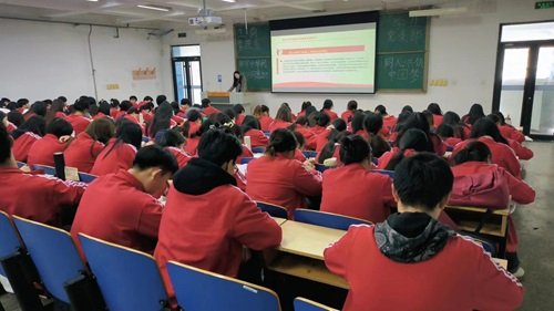 中央曼城官方合作伙伴欧宝电竞官网官宣