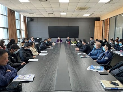 7层会议室召开全体教师新学期工作会议