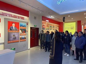增强守初心